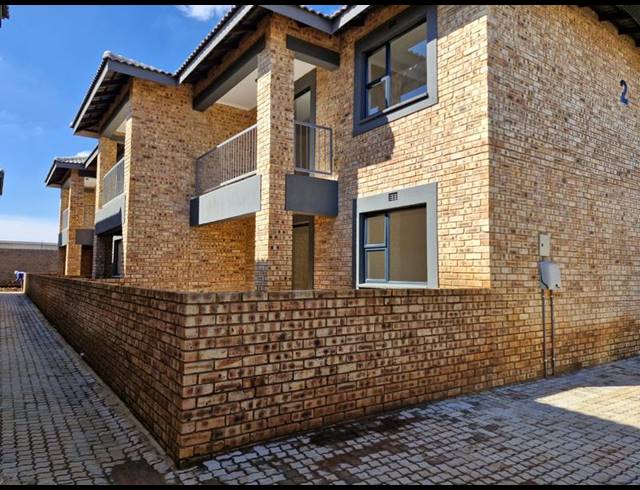 3 BEDROOM APARTMENT FOR SALE IN RYNFIELD AH